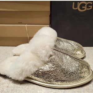 Women’s UGG Scuffette II Sparkle Metallic Gold Size 9 Slipper in Box